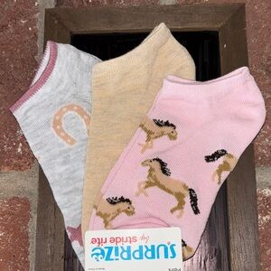 🐴 NEW🐴 Cowgirl Horse No-Show Socks - Set of 3 Spring Summer Easter Basket Girls
